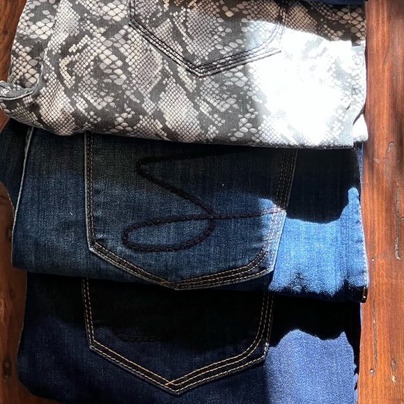 Seven 7 Jeans.  Tummy control, slim fit. - Picture 4 of 5